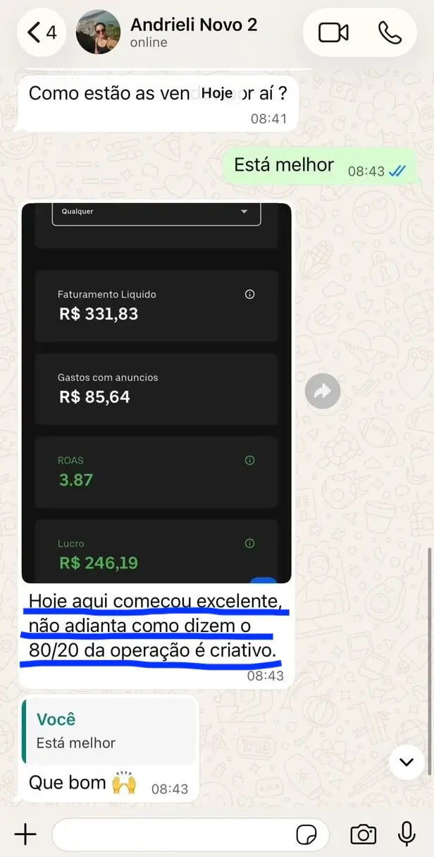 Conversa com painel de resultados